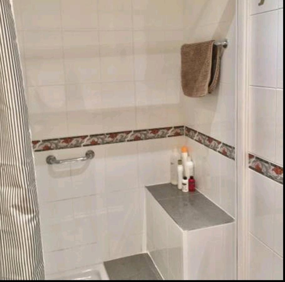 Habitacion A 15 Minutos De Barcelona Badalona Buitenkant foto